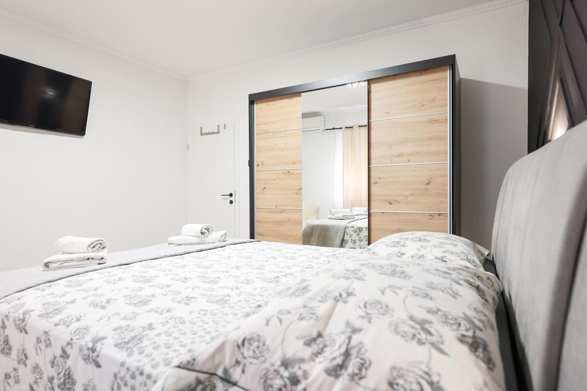 Oscar & Leo Apartments Zadar Buitenkant foto